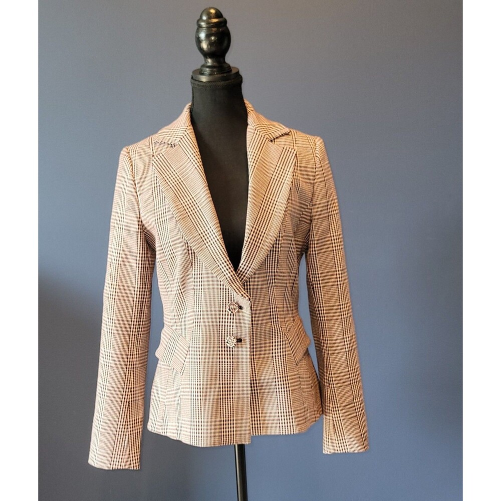 White House Black Market WHBM Signature Plaid Button Blazer Jacket Pockets.